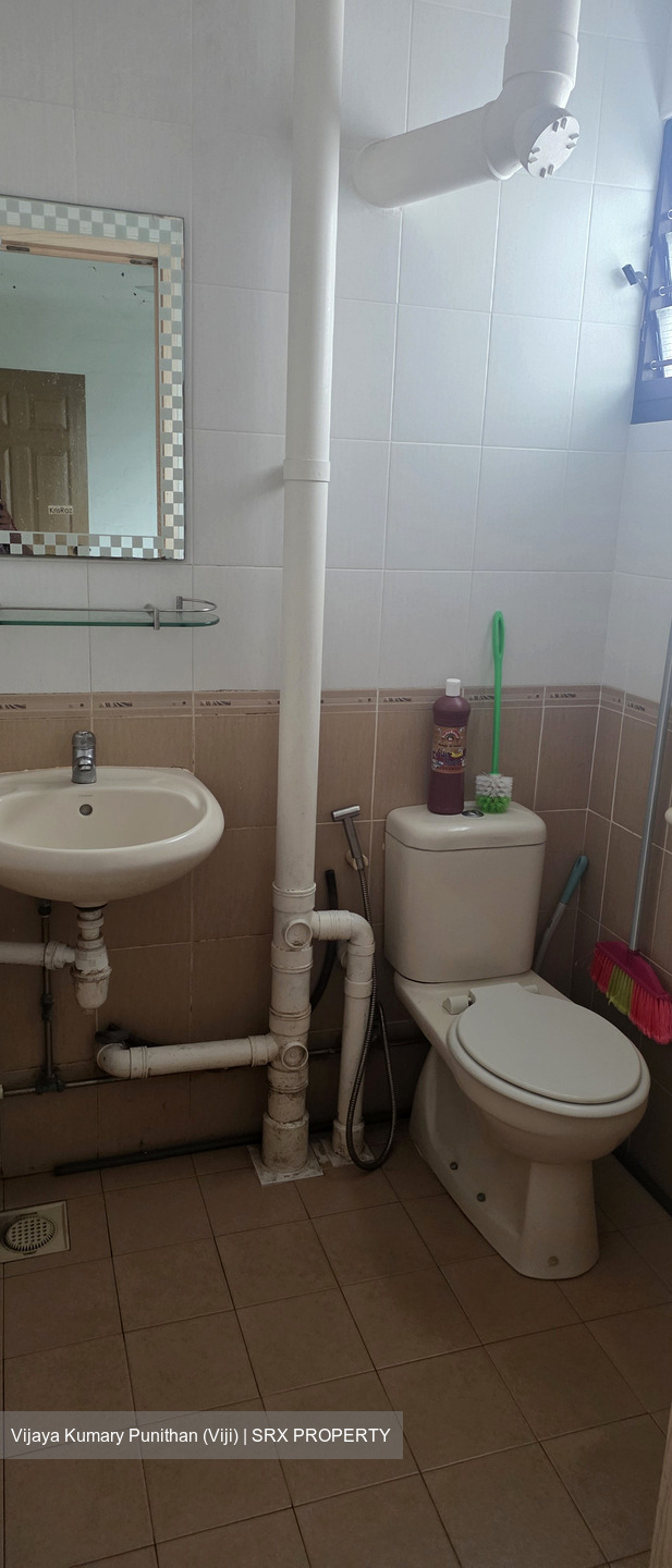 Blk 228 Bukit Batok Central (Bukit Batok), HDB 3 Rooms #585573731